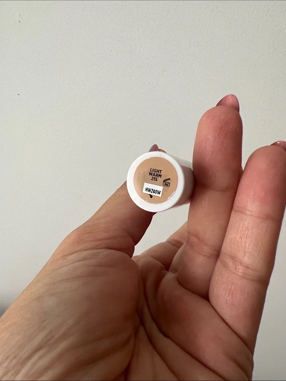 IT Cosmetics Do It All Radiant Concealer 215 Light Warm